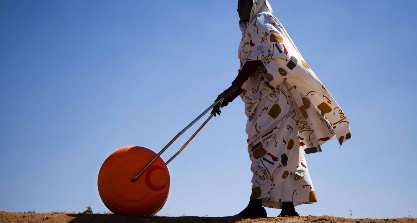 Small-scale Farmers in Namibia Benefit from the Hippo Roller