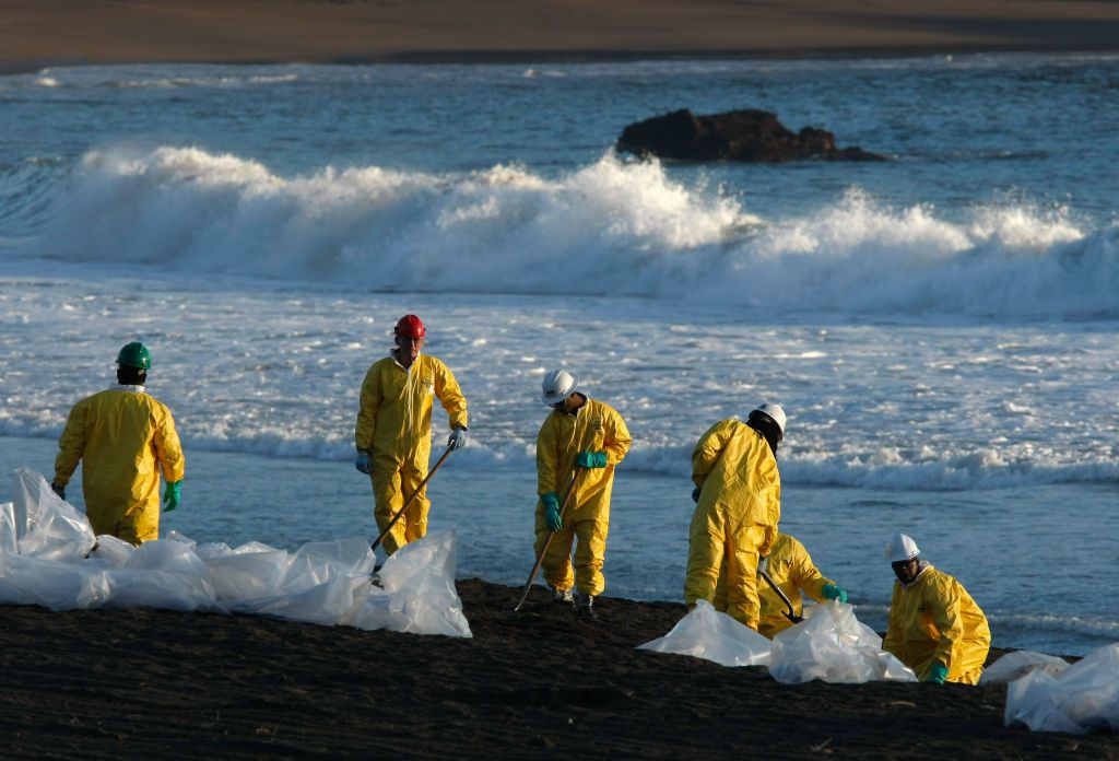 Oil Spill Cleanups: Common Methods and Their Effectiveness