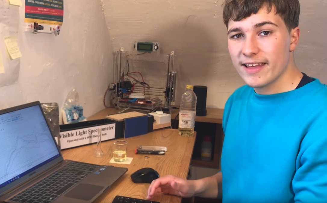 Irish Teen Wins a Grand Prize at Google Science Fair 2019 For Removing Microplastics From Water