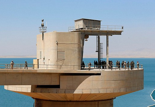 Humanitarian Catastrophe in Iraq - 650,000 People Lost Water Access