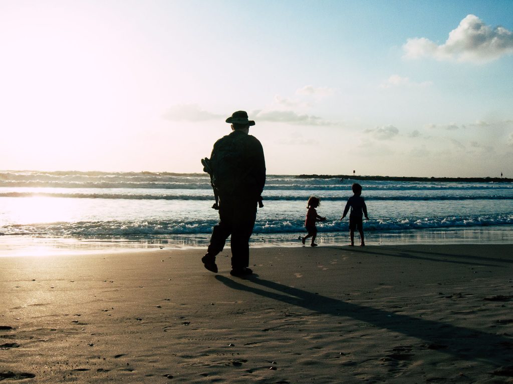 Coastal Living Tied to Better Mental Health Among England&#039;s Poor