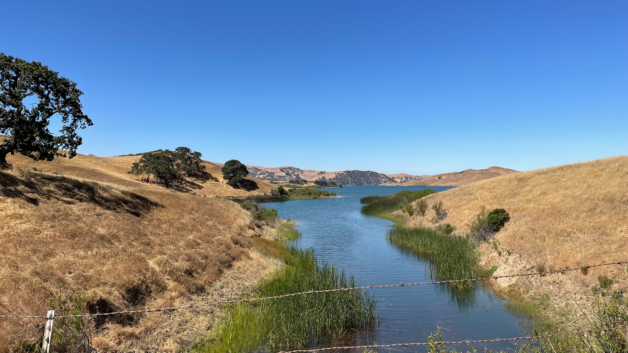 Solar-Powered Water Supply Systems Transmit Flow Data to the Cloud