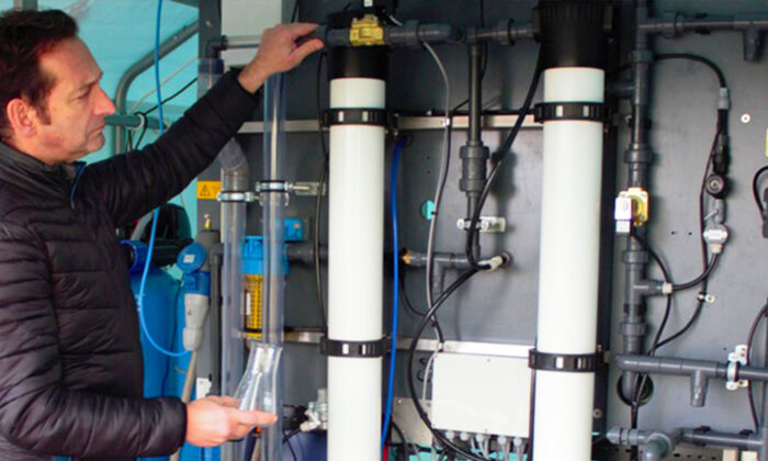 UK Scientists Develop mini portable water-filtration plant