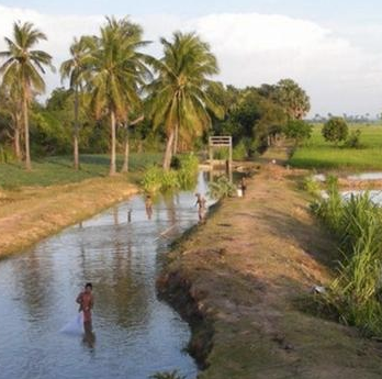 Small-scale irrigation schemes protecting against food insecurity & climate risks