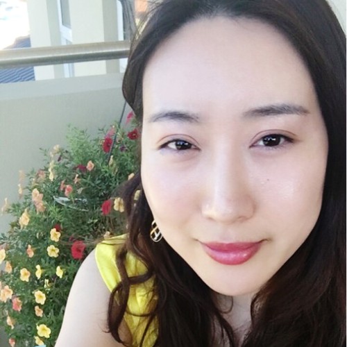 Angela Zhang