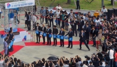 The 7th World Water Forum kicked off in Daegu on April 12 with an opening ceremony attended by 1,800 high-ranking international and domestic off...