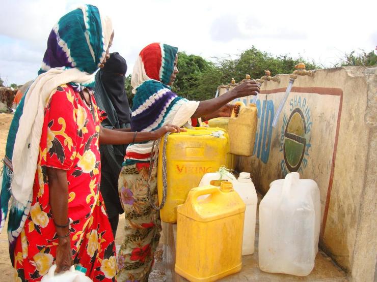 Poisonous Well Kills 10, Hospitalizes 200