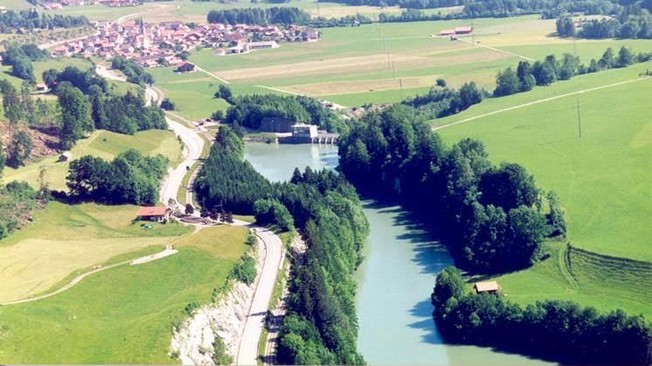 Using Turbulence to Keep Dams Clean