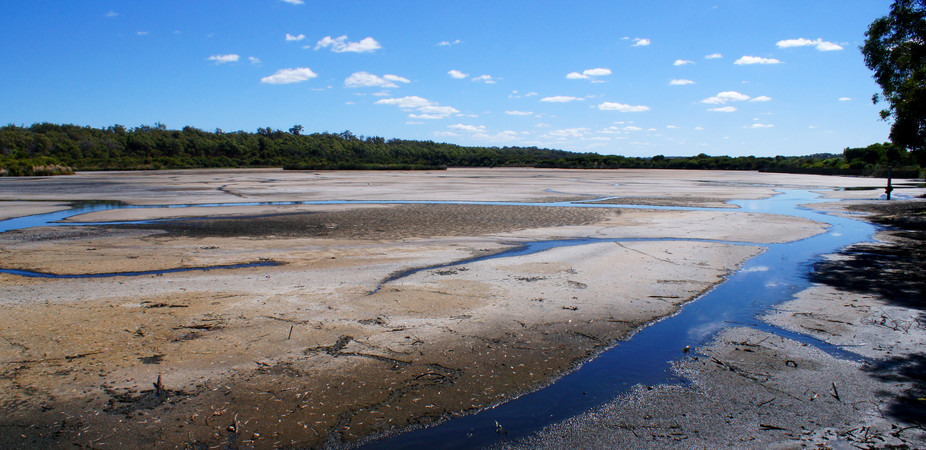 Saving water in a drying climate: lessons from south-west Australia