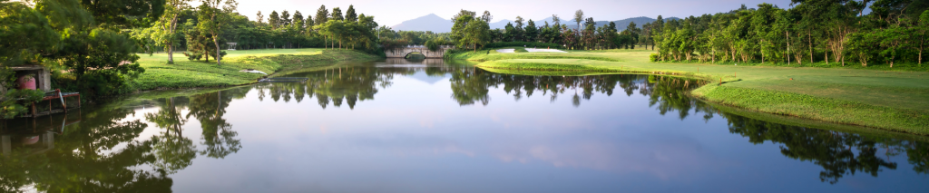 Eradicating algae on golf course ponds in Palm Desert| WaterIQ Technologies