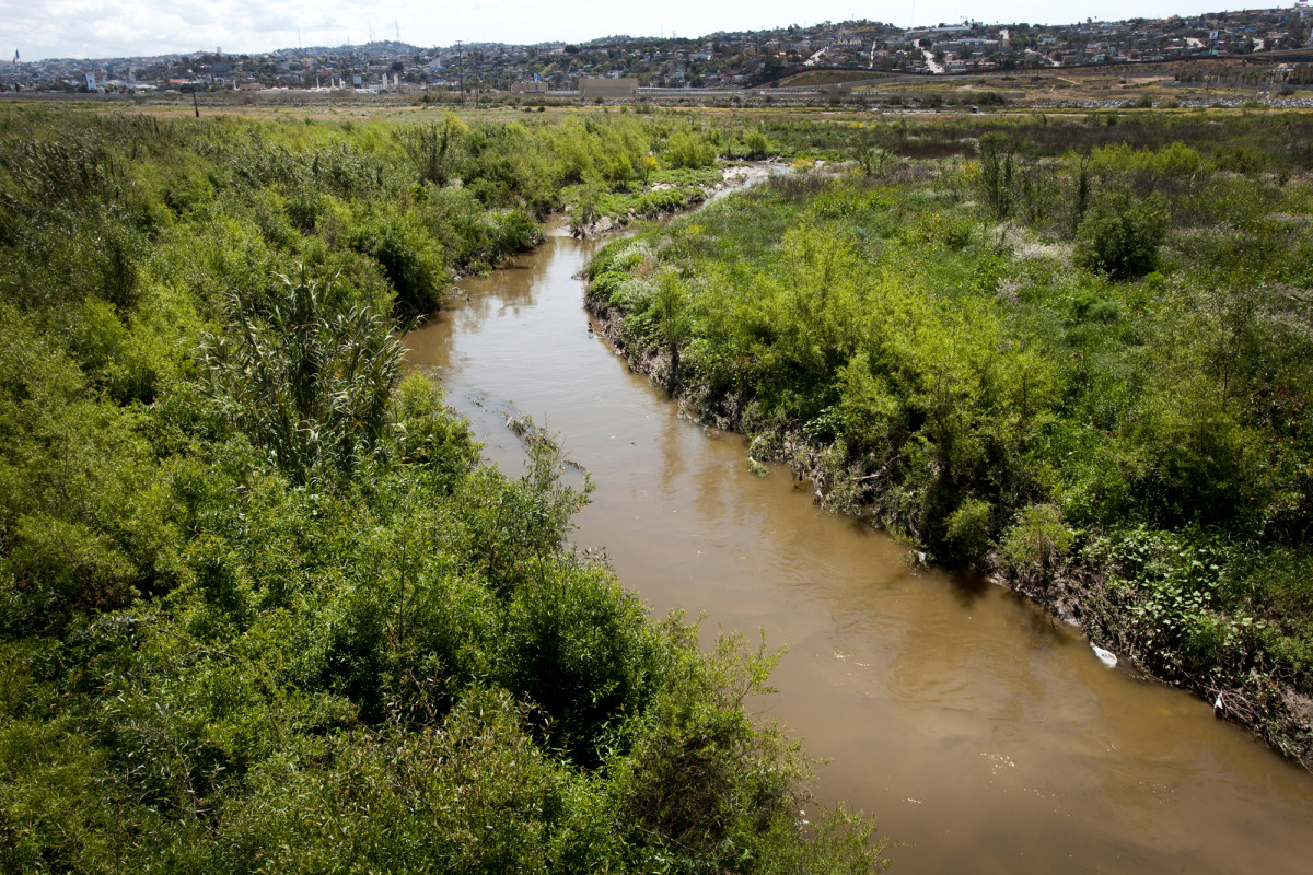 Massive sewage spill flows into US from Mexico