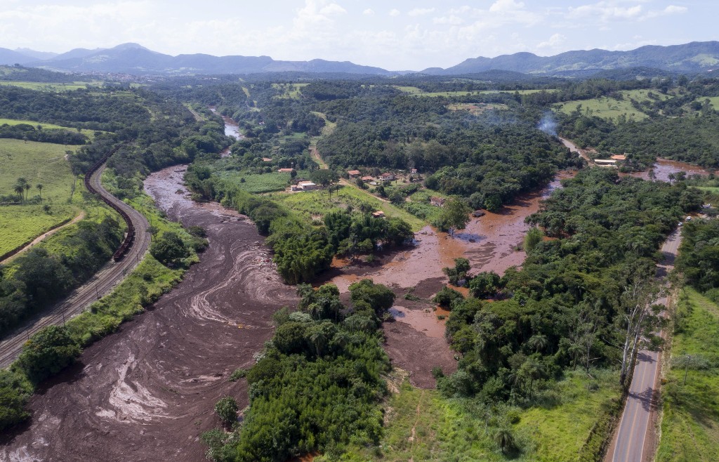 Brazilian Mining Company's Dam Collapses