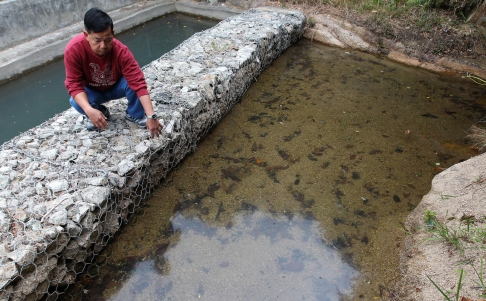 16 Hong Kong villages denied water mains