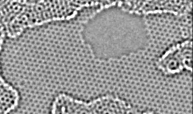  Flowing salt water over graphene generates electricity