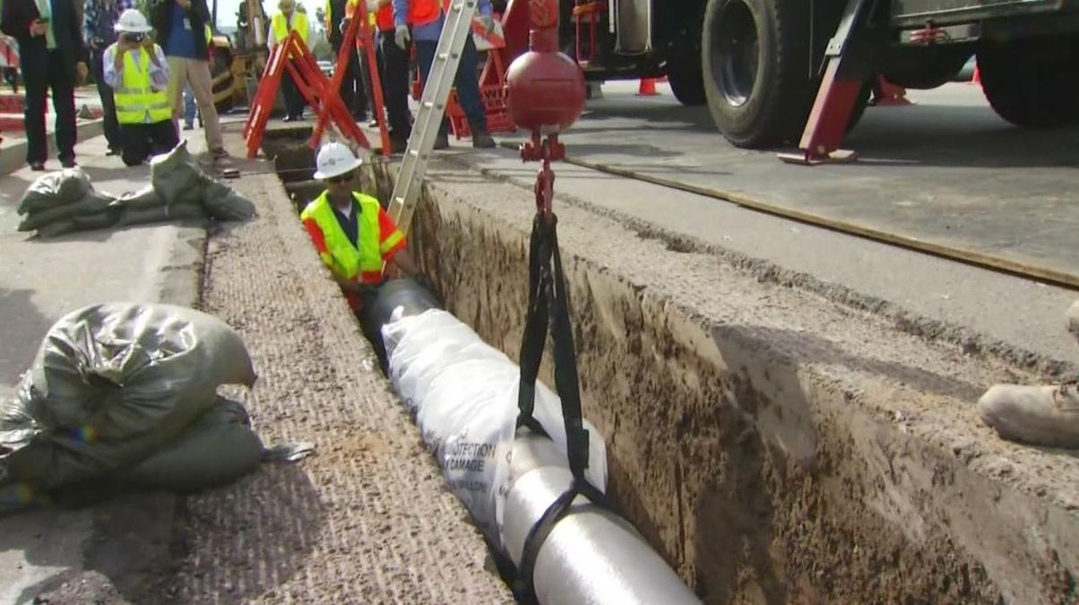 LA Gets Earthquake Safe Pipes