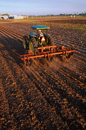 Fieldprint Calculator Uses a USDA Tool to Help Farmers Track Water Quality Improvement 