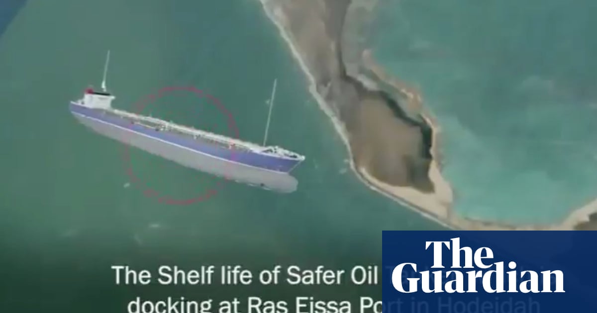 Experts Fear Deserted Oil Tanker off Yemen Could Explode