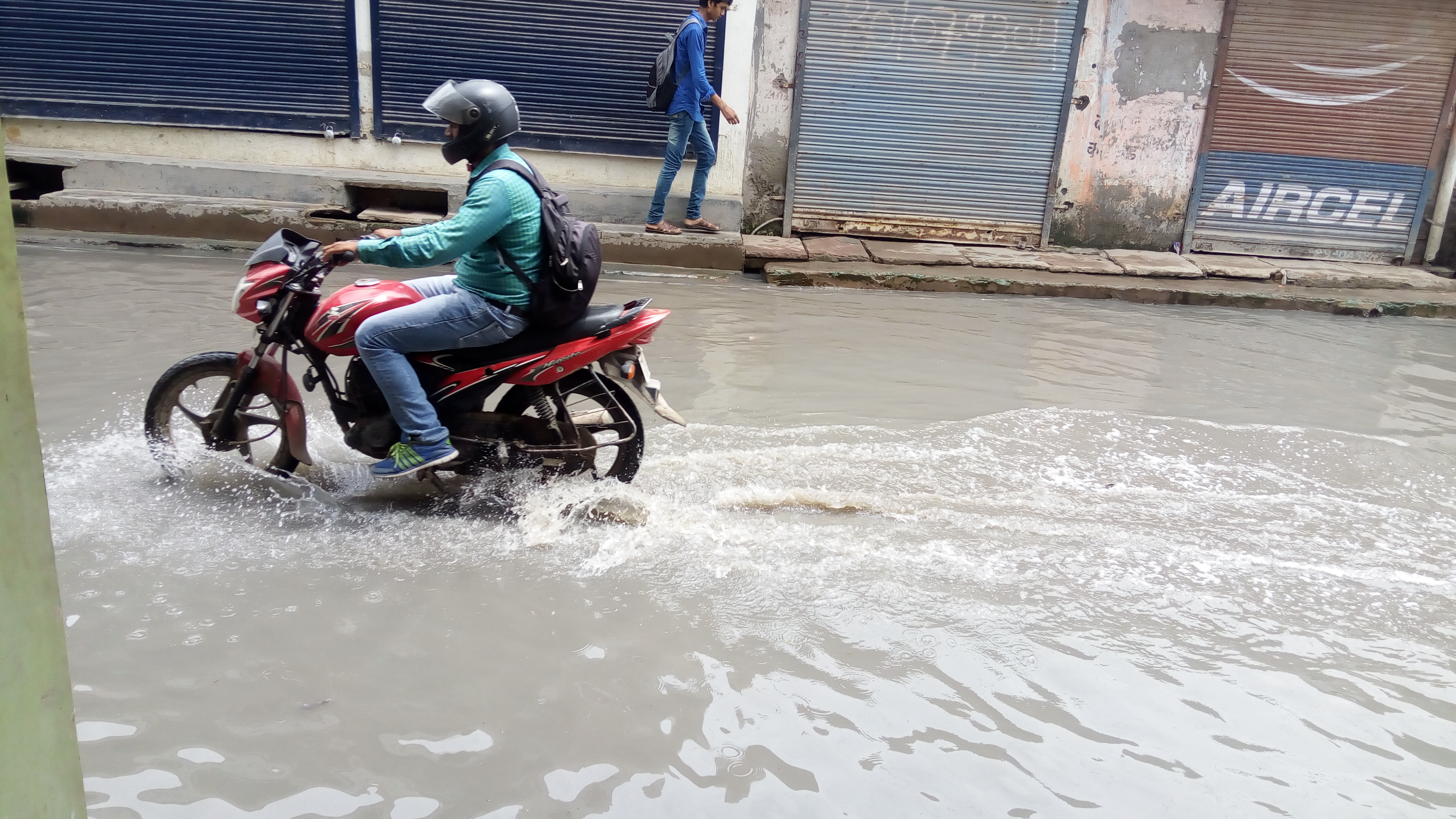 A Rainy Day & Asia’s Largest Illegal Colony - Illegal Water Flows