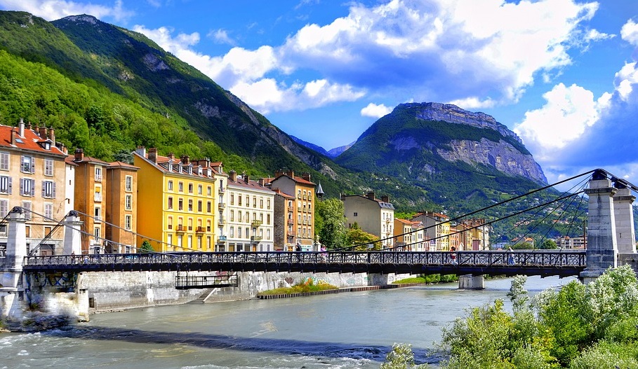 How did Grenoble Start a French Water Revolution?