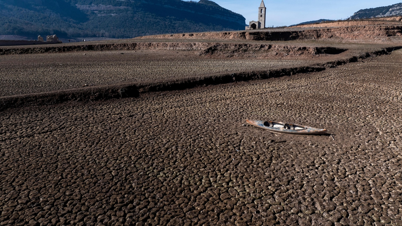 EU officials pledge to develop more water-saving technologies in farming as droughts worsen