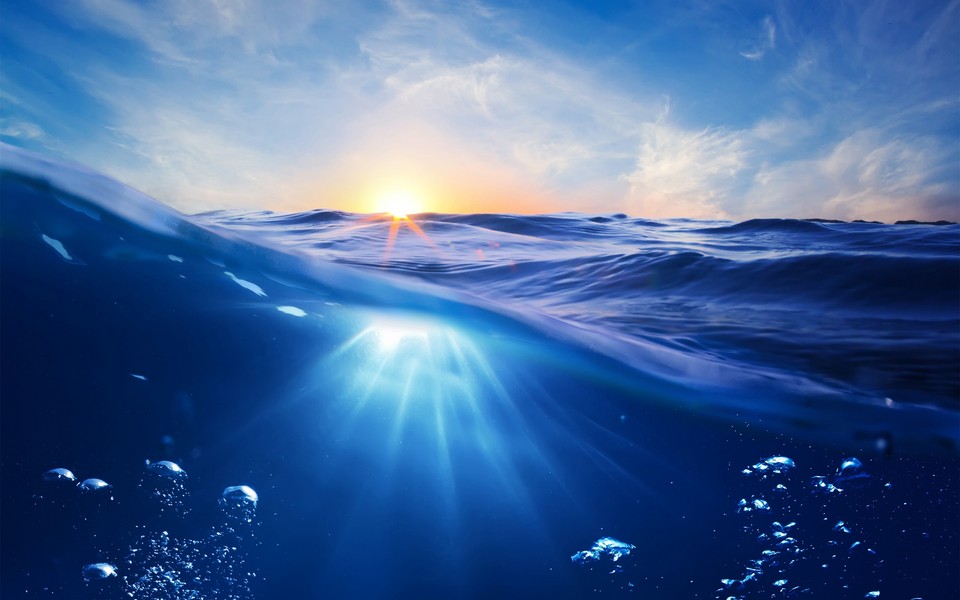Graphene Oxide and Sunlight for Water Purification
