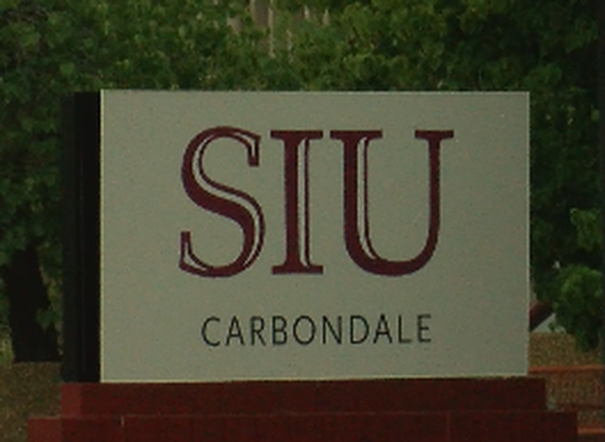 SIU research team wins second round of funding for water pollution mitigation