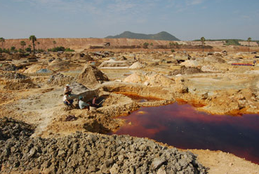 Mining Firm Must Reveal Water Radiation Levels 