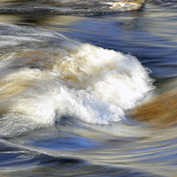 Measuring river surface flow with image analysis