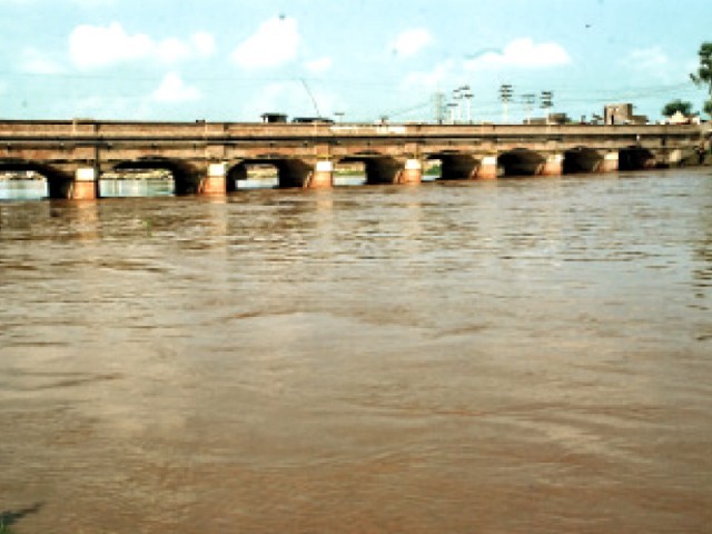 Pakistan & India Conflict Over Hydro Projects