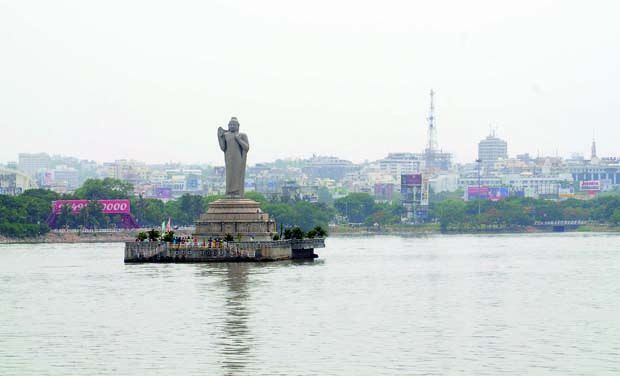 Austrian team to save Hussainsagar lakehttp://www.deccanchronicle.com/150503/nation-current-affairs/article/austrian-team-save-hussainsagar-lake