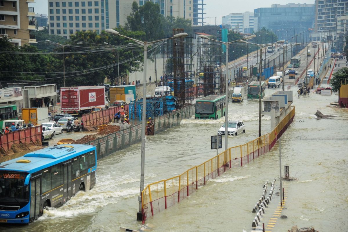 Traffic, water shortages, now floods: the slow death of India&#039;s tech hub?