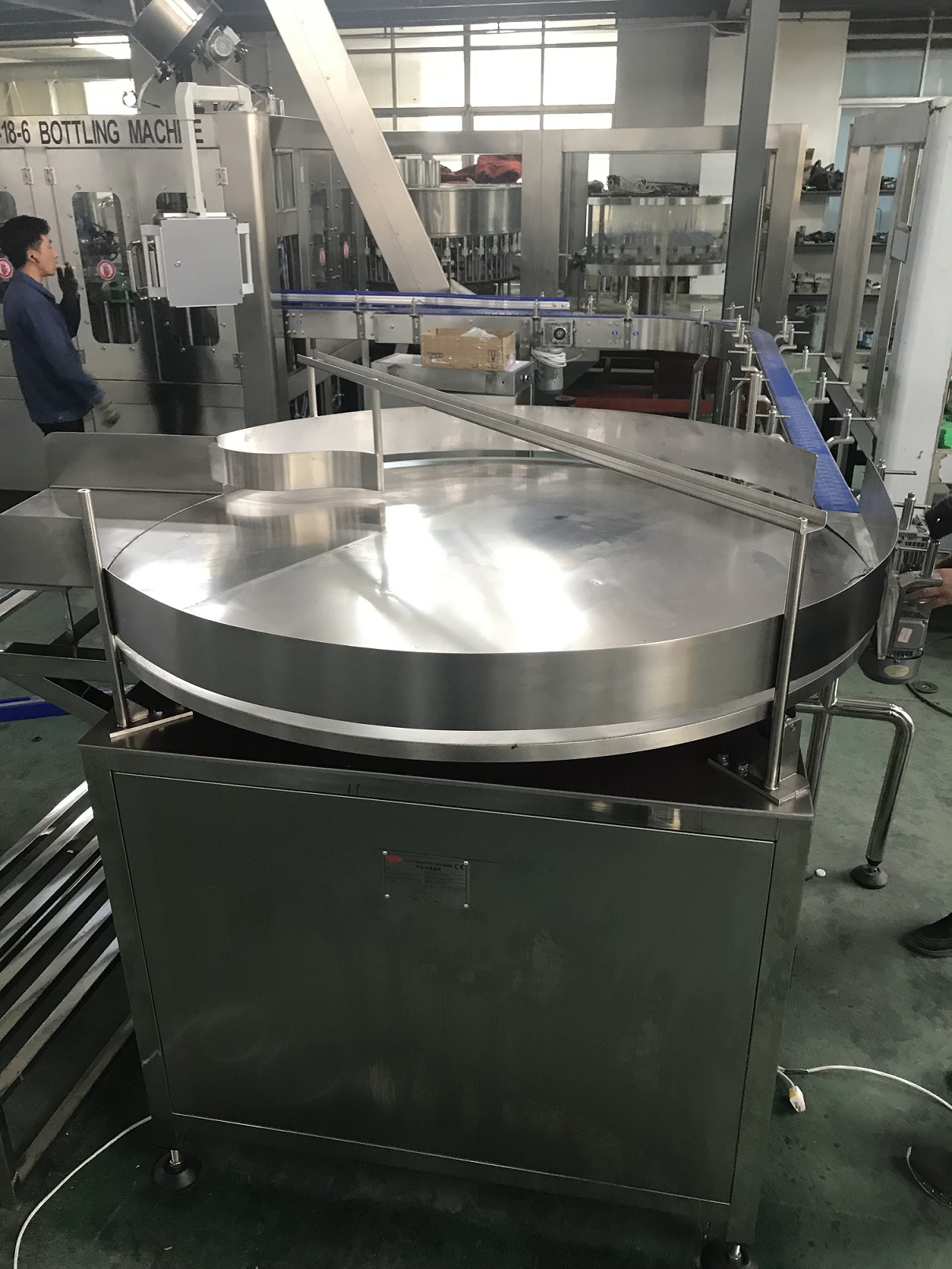 Bottle unscrambling machine for bottling lines, semi-automatic