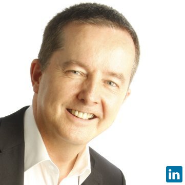 Wouter T. Lincklaen Arriëns, Coaches executives and emerging leaders to change their business & world