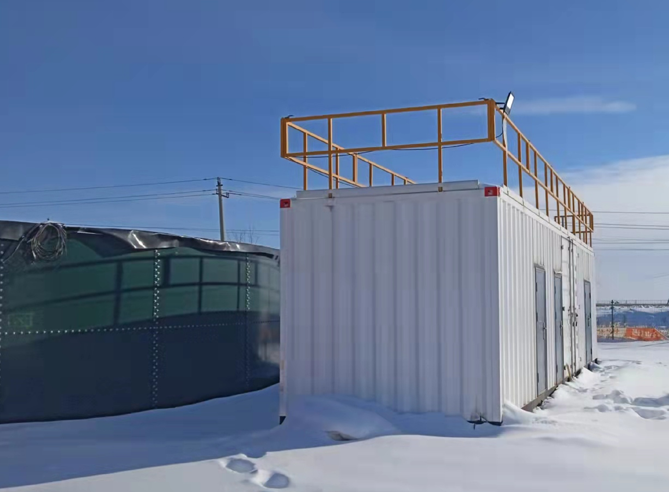 Made in China,skid-mounted produced 14-water treatment system.treatment scale:500m3 to1500m3