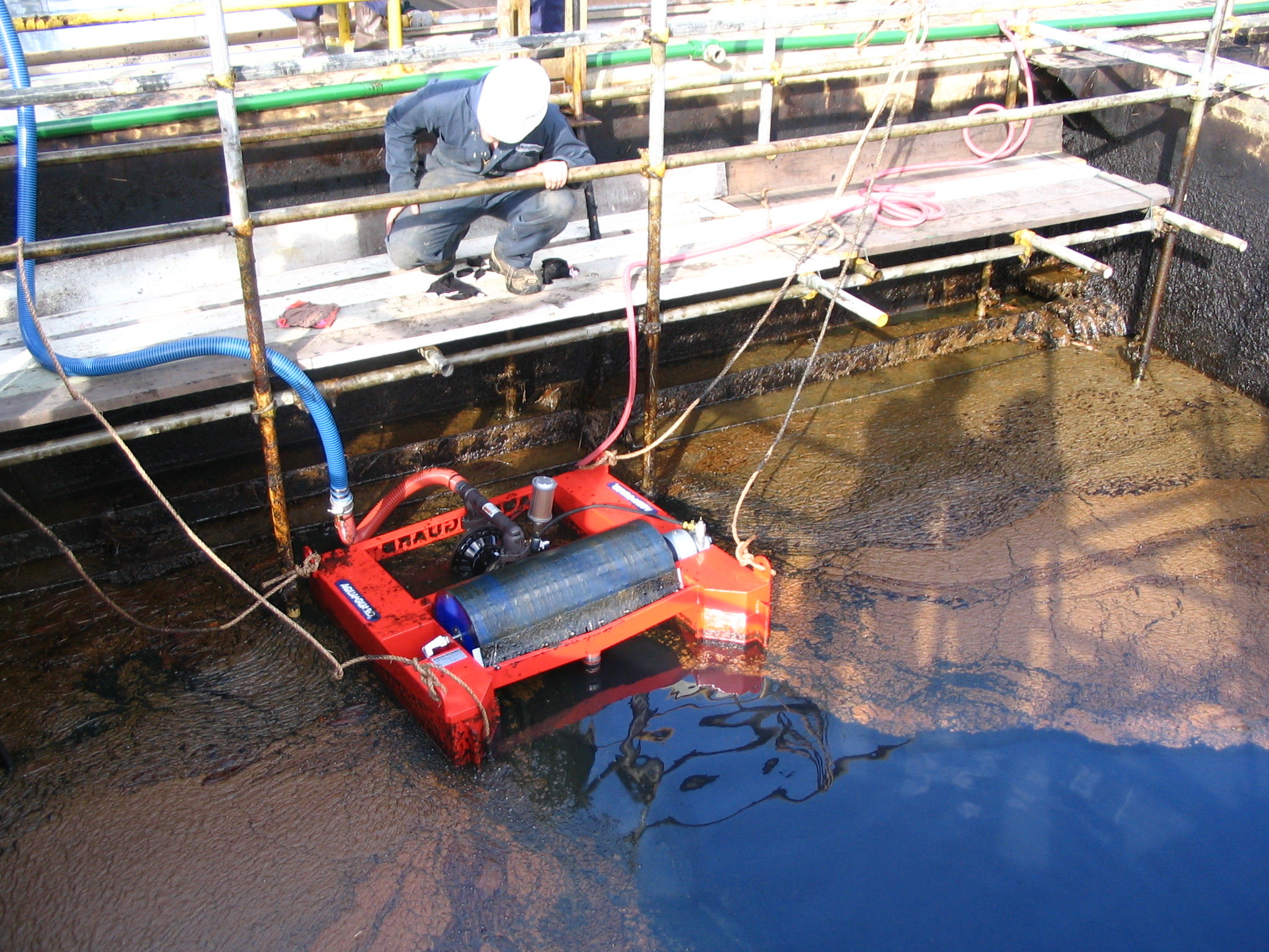 Offshore Brazil large oil skimming system URO 300