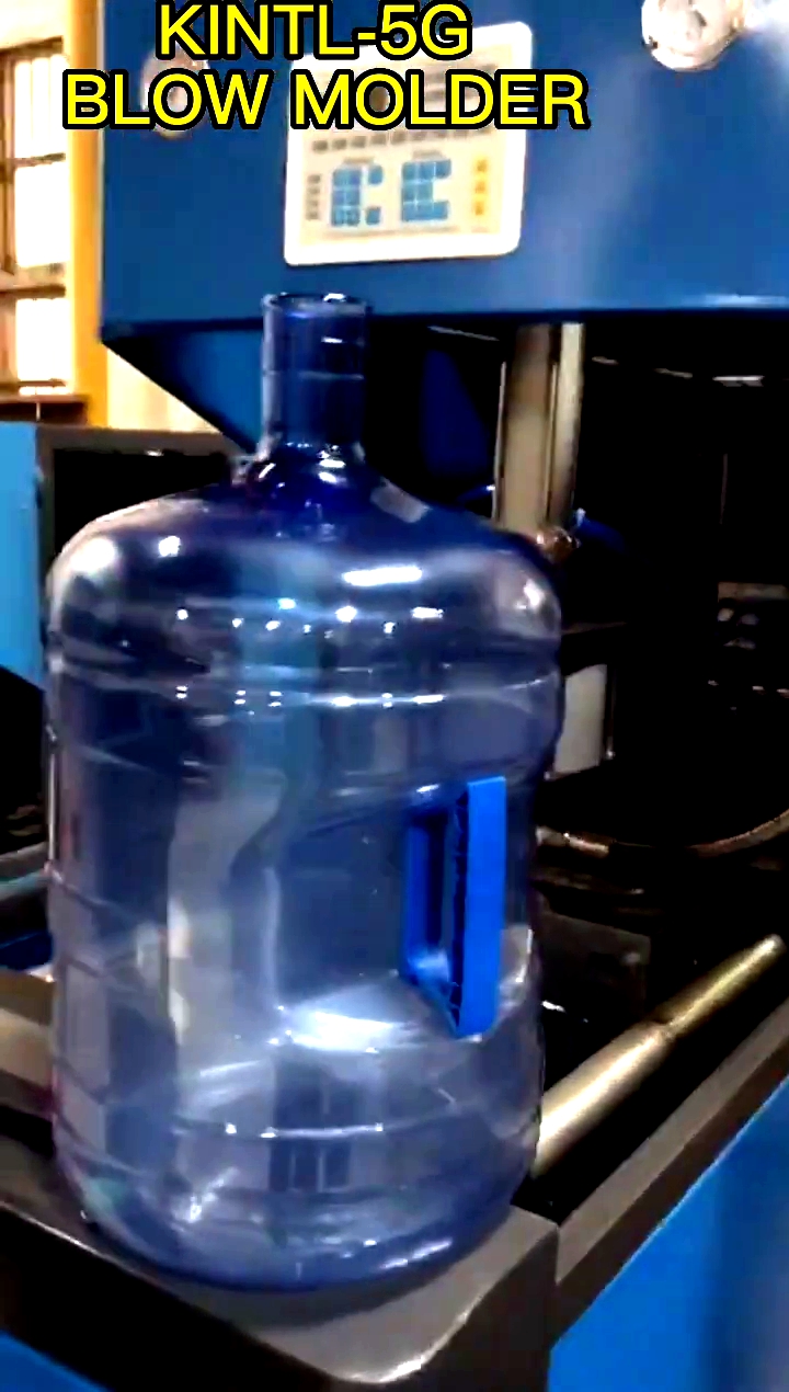 🔥 High-quality 5-gallon bottles made EASY with our machine! 💧✨With our unique inner preheater, the KINTL-5G Blow Molding Machine helps y...
