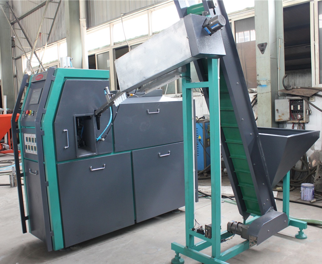 Automatic 1 cavity bottle blowing machine