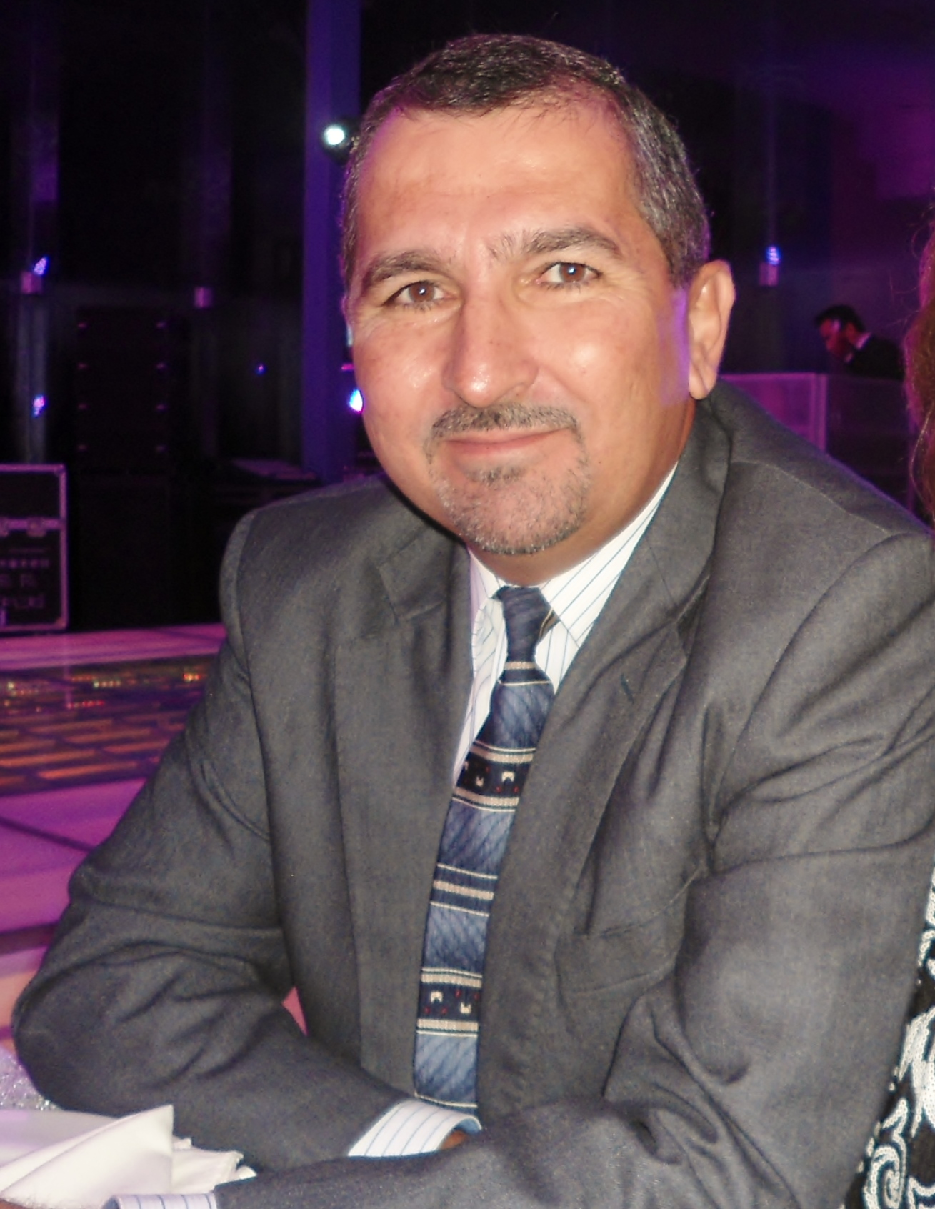 Alberto Torres, domos agua - director