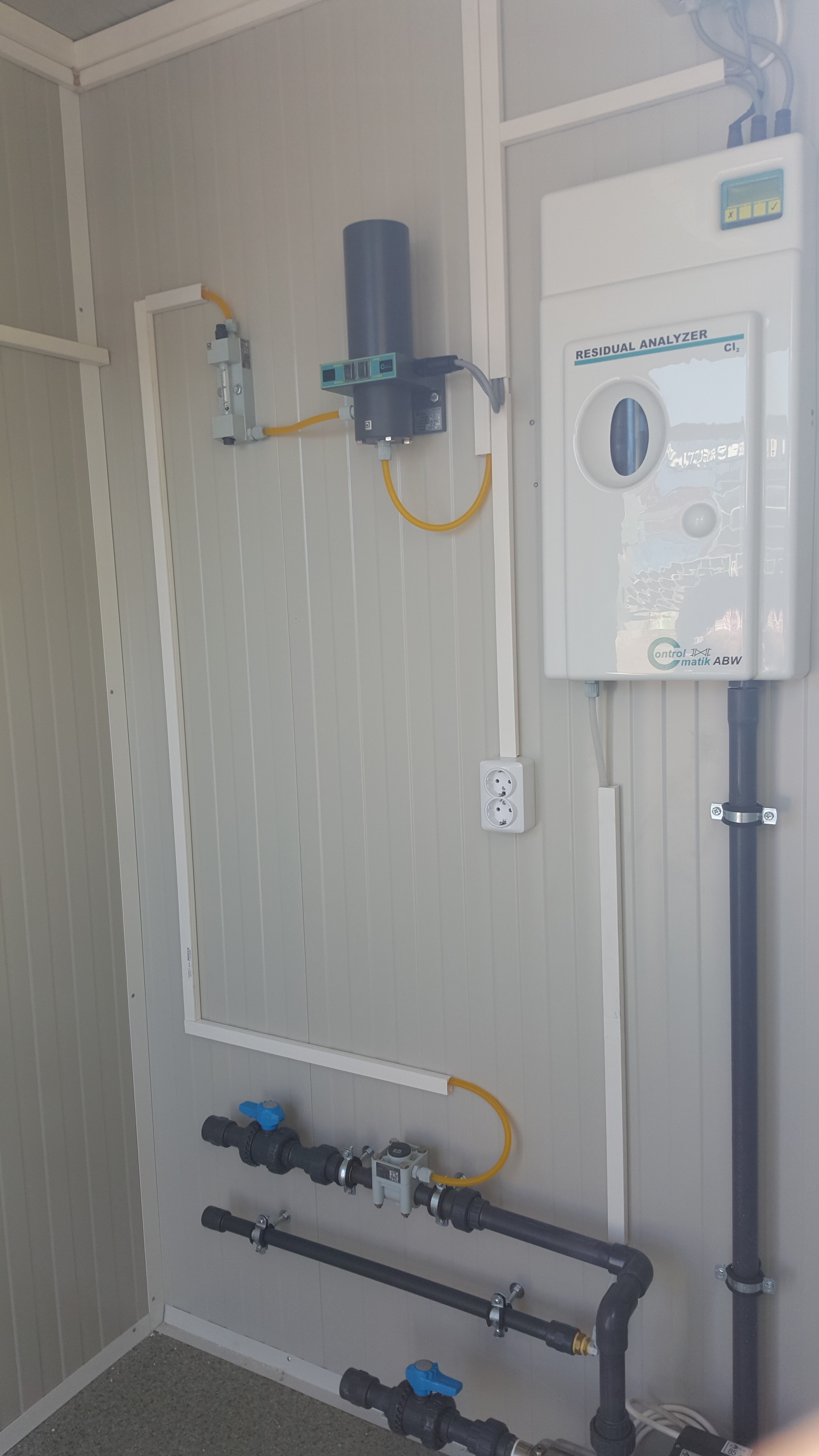 Chlorination containerized system