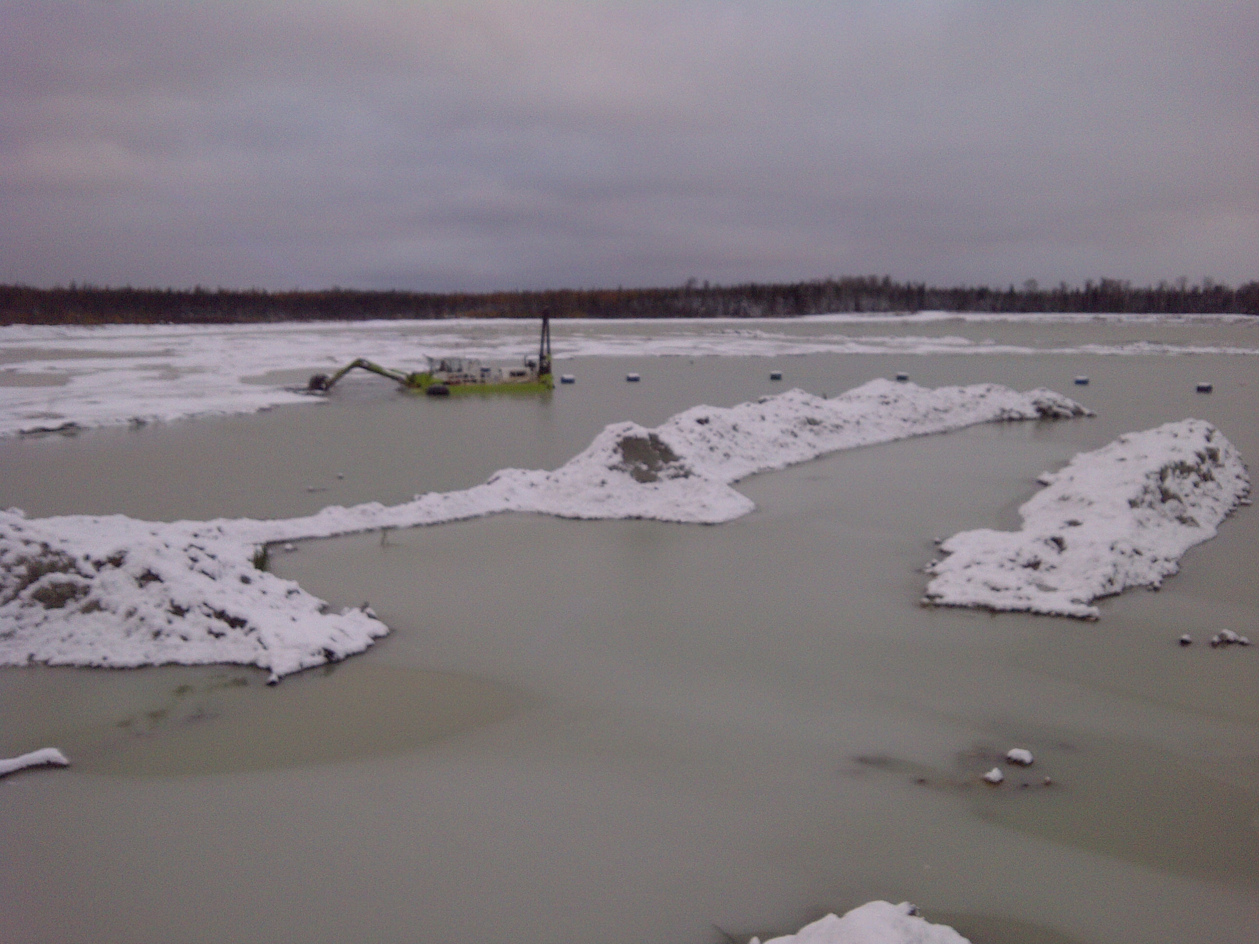 Environmental dredging interventions (hydraulic suction)
