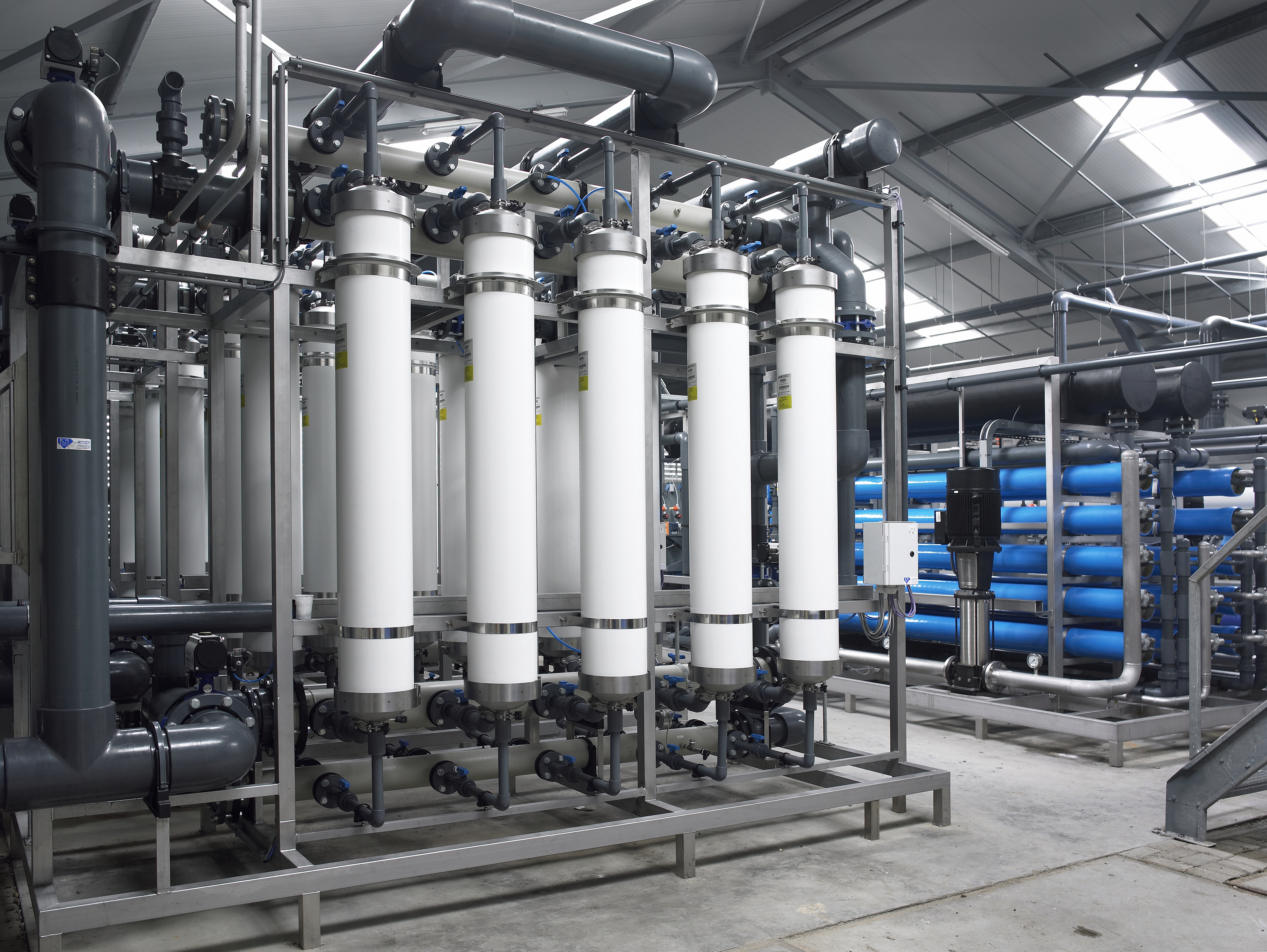 Surface water treatment with membrane filtration