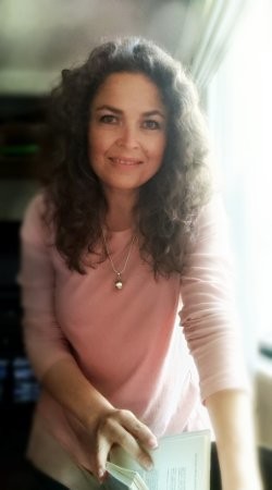 Isabel Navia, Consultora en comunicación. Estrategias. Periodismo. Cultura. Comunicación financiera.