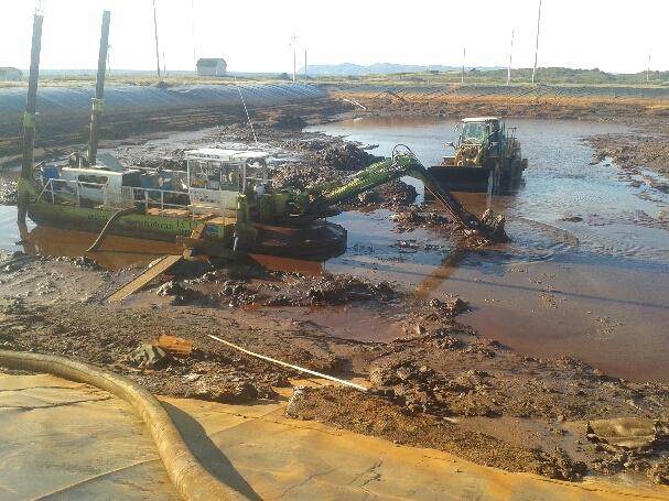 Environmental dredging interventions (hydraulic suction)