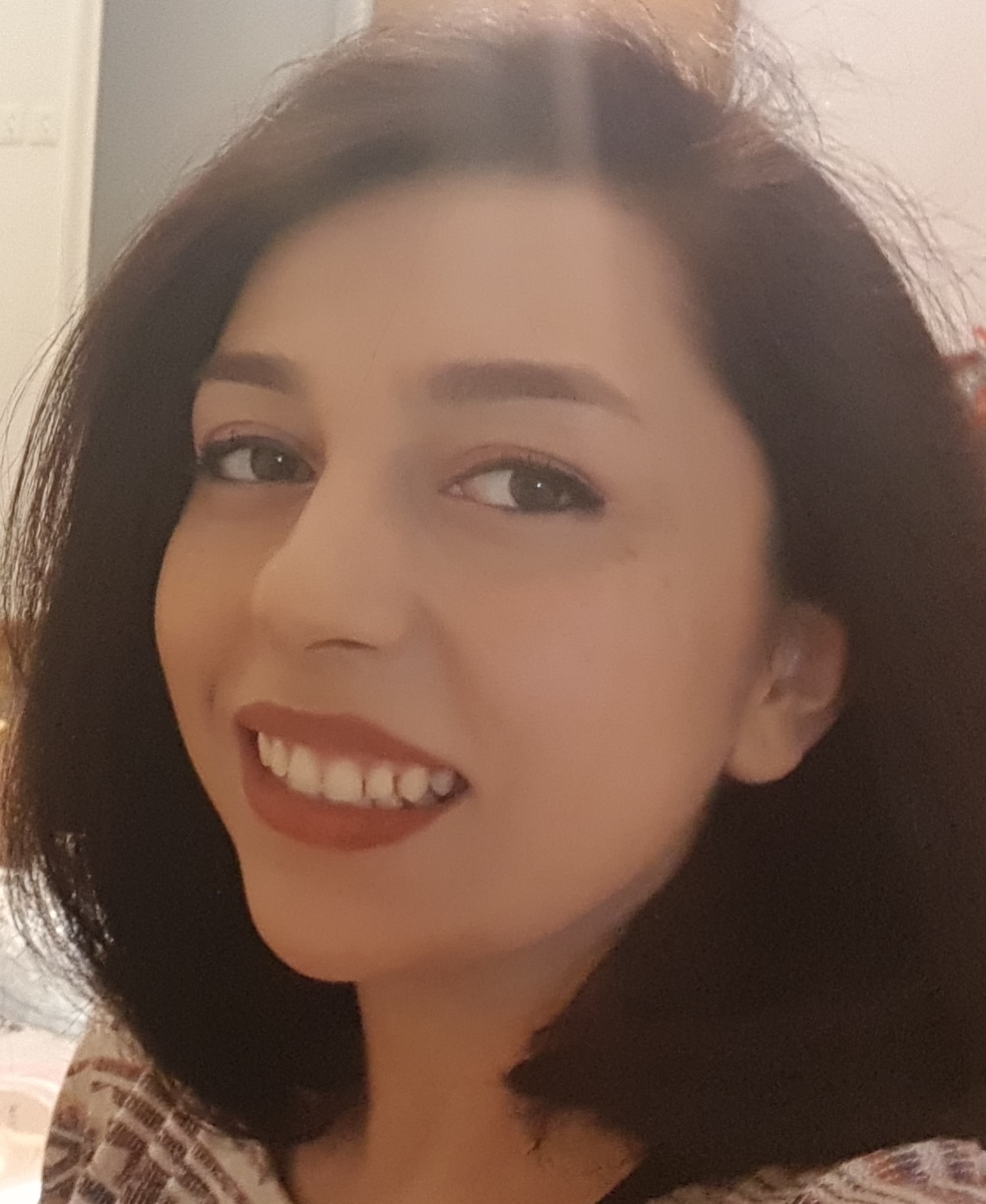 Sahar Mohsenzadeh Karimi, mohsenzadeh.sahar21@gmail.com