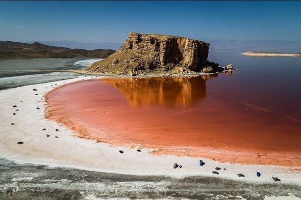 Giant Green Lake in Iran Turned Blood-Red