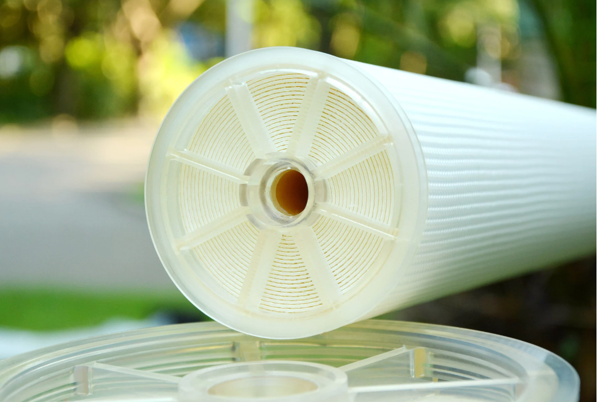 The China-born scientist making waves in water purification tech