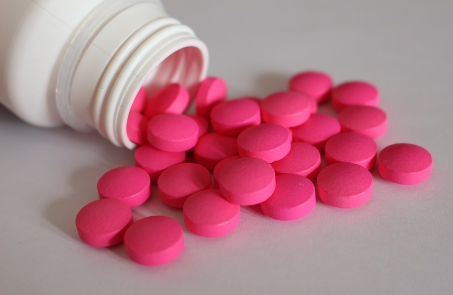 Supermolecule ‘Hunts Down’ Harmful Drugs and Removes Them from Water