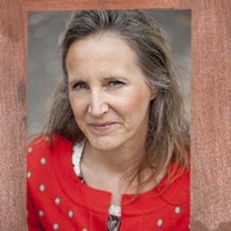 Lynda Peters Mueller