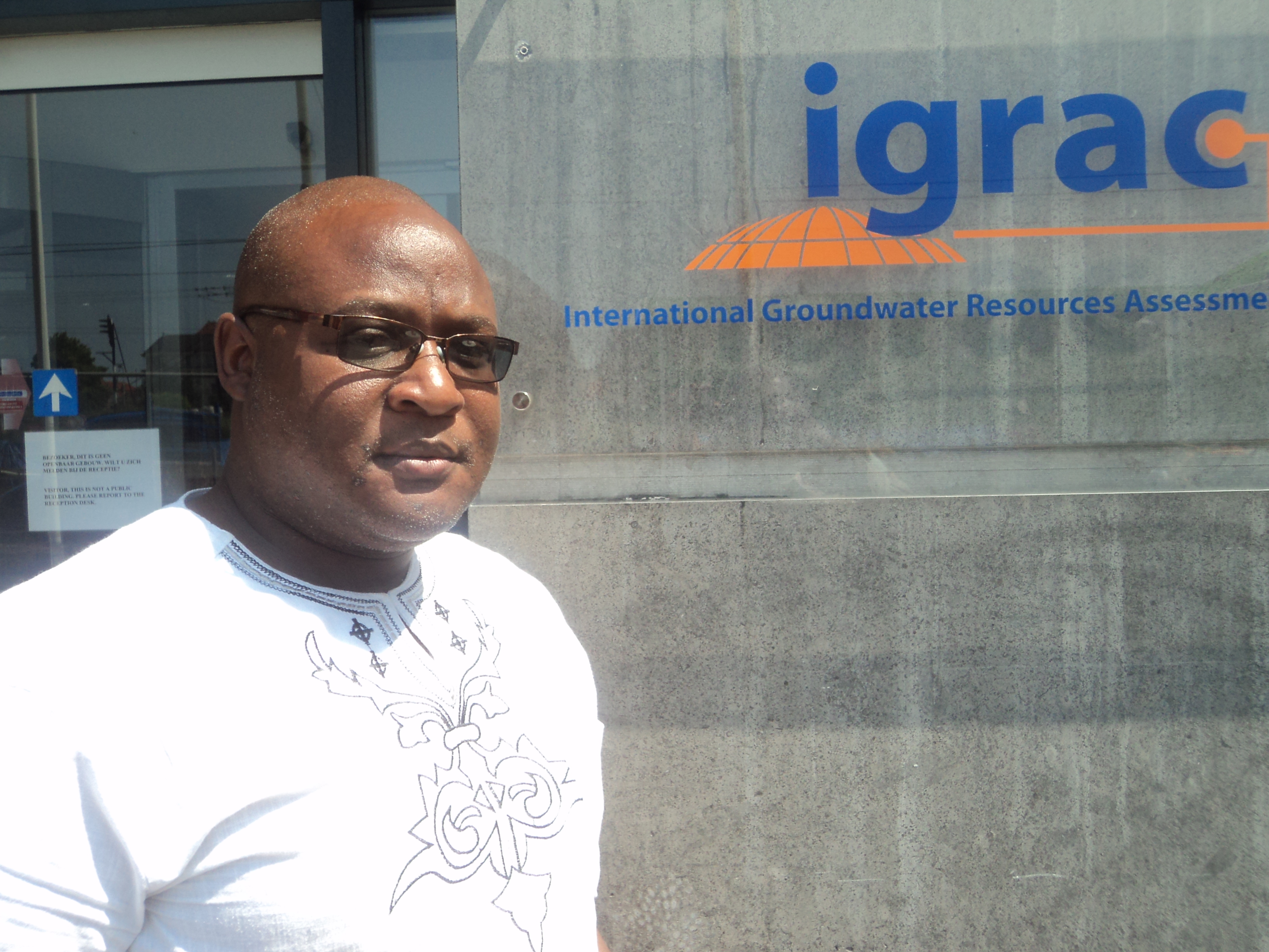 FELIX CHIDAVAENZI, PLAAS - STUDENTSHIP ON THE WATER THEME