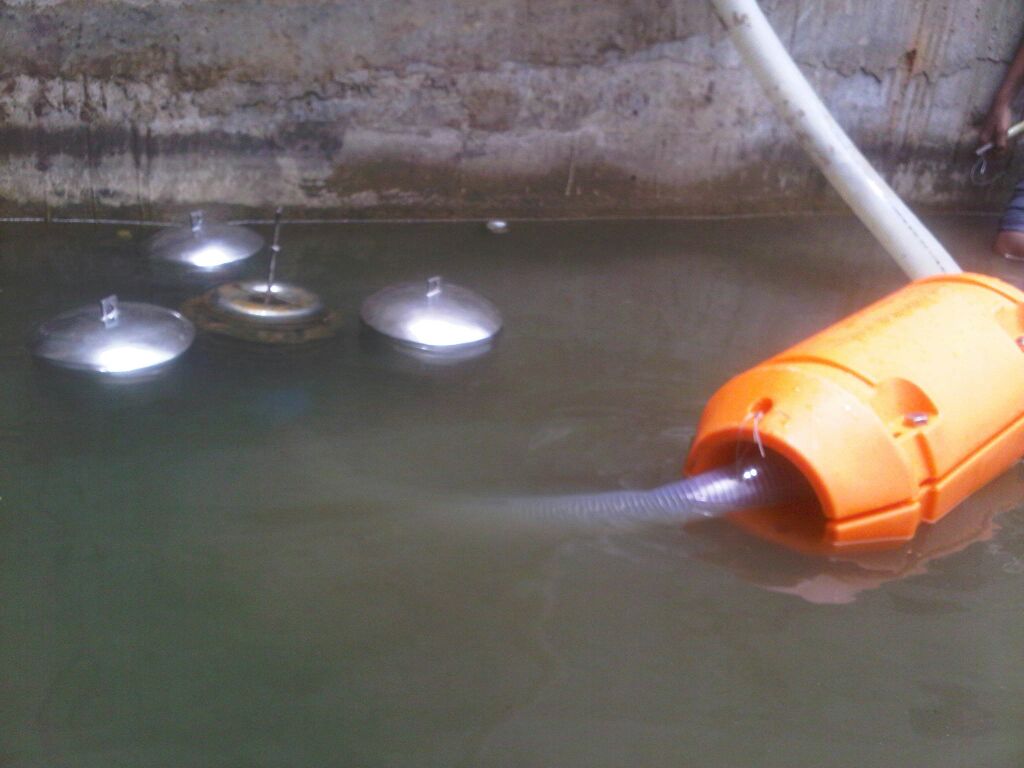 Floating Oil Skimmer
